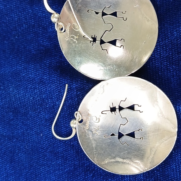 Native American Hook Earrings Sterling Silver Cut Out Figures and Turquoise - Picture 4 of 12